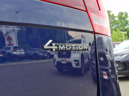 Used 2022 Volkswagen Tiguan SE AWD/4WD image 33