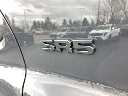 Used 2026 Toyota 4Runner SR5 AWD/4WD image 15