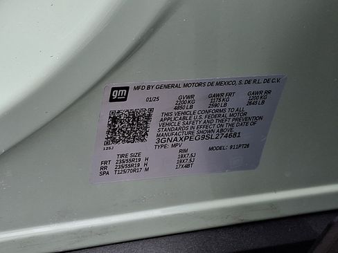 Used 2025 Chevrolet Equinox LT AWD/4WD image 26