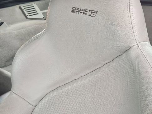 Used 1996 Chevrolet Corvette Coupe RWD image 14