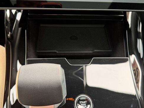 Used 2025 Land Rover Range Rover Sport Dynamic SE image 33