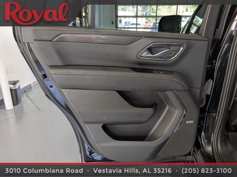 Used 2023 GMC Yukon AT4 w/ AT4 Premium Package image 16