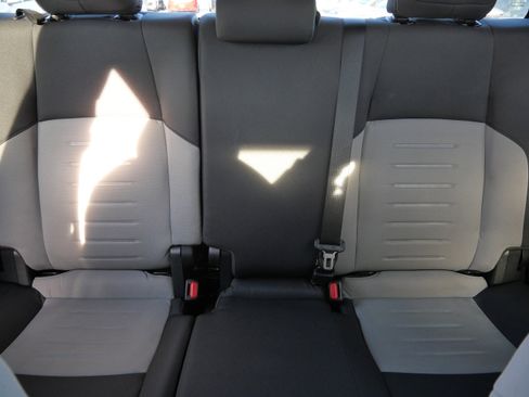 Used 2024 Toyota Tacoma TRD Off-Road image 13