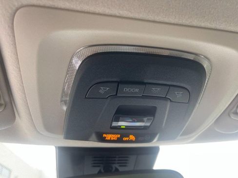 Used 2025 Toyota Corolla LE FWD image 25