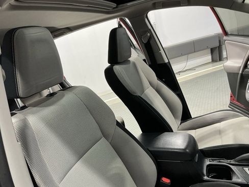 Used 2017 Toyota RAV4 XLE image 13