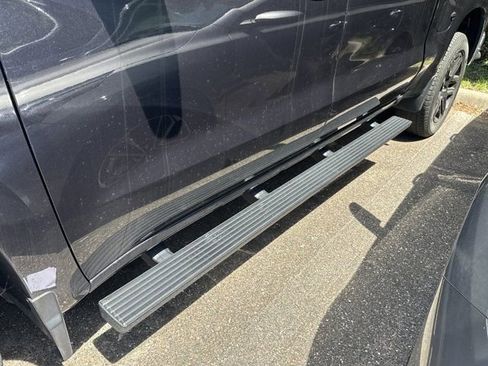 Used 2022 Chevrolet Silverado 1500 Custom RWD image 8
