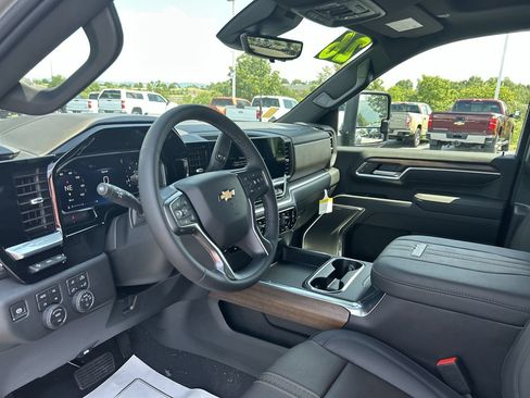 New 2026 Chevrolet Silverado 3500 High Country w/ Technology Package AWD/4WD image 25