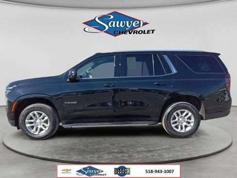 Used 2025 Chevrolet Tahoe LT AWD/4WD image 2