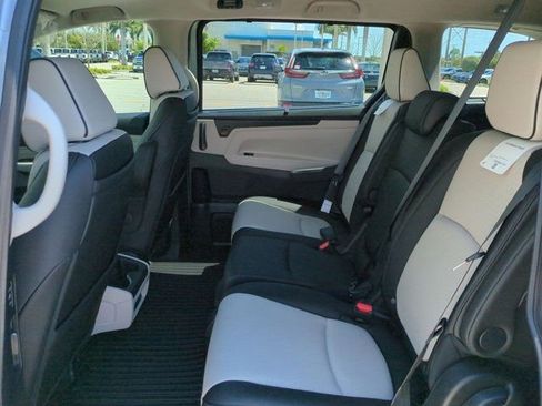 New 2026 Honda Odyssey Elite image 12