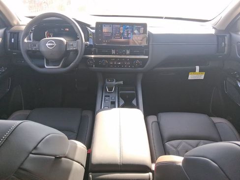 New 2026 Nissan Pathfinder Platinum w/ Cargo Package FWD image 11