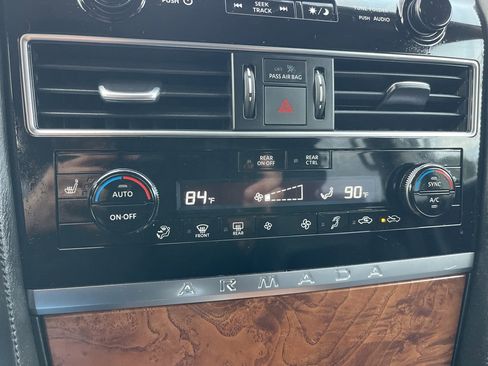 Used 2024 Nissan Armada SL w/ Captain's Chairs Package image 12