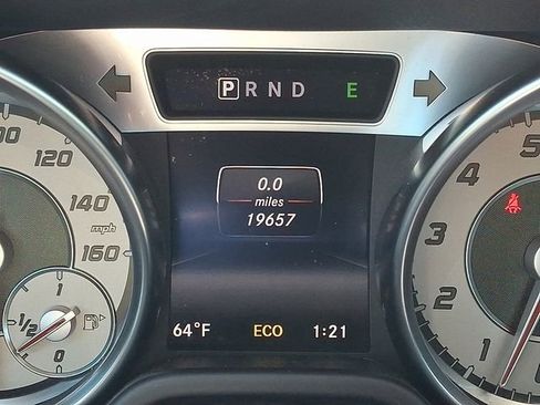 Used 2014 Mercedes-Benz SL 550 image 12