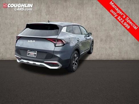 Used 2025 Kia Sportage EX FWD image 12
