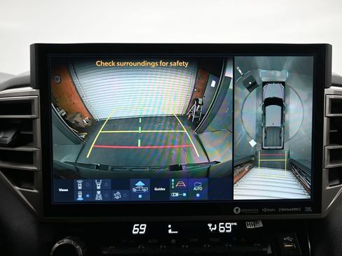 Used 2024 Toyota Tundra Limited image 21