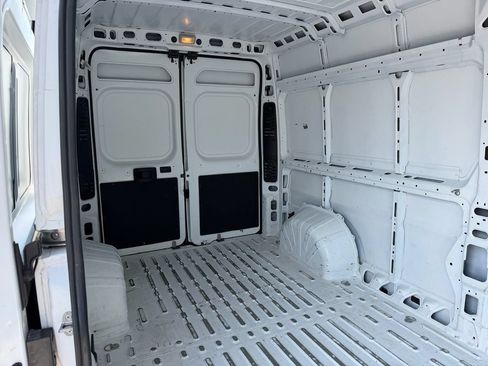 Used 2023 RAM ProMaster 2500 FWD image 25