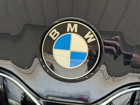 New 2026 BMW 740i w/ Premium Package image 18