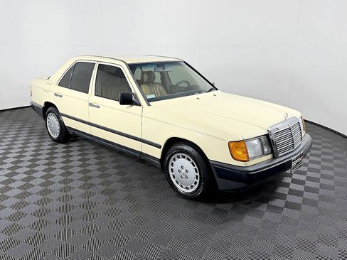 Used 1987 Mercedes-Benz 300 E 3.0 image 5
