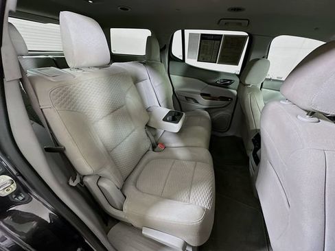 Used 2017 GMC Acadia SLE FWD image 31