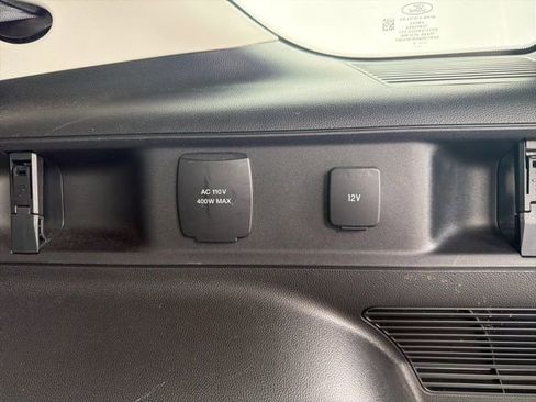 Used 2025 Ford Bronco Sport Badlands image 11