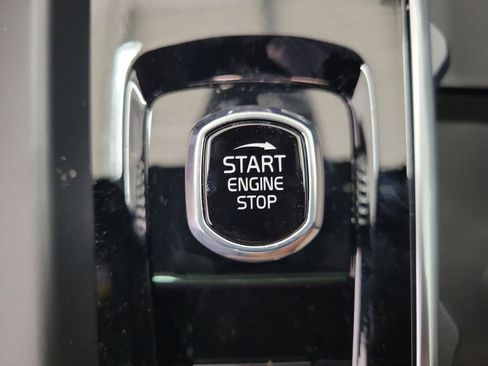 New 2026 Volvo XC60 B5 Core image 32