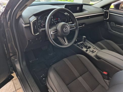Used 2025 MAZDA CX-50 AWD 2.5 S w/ Premium Package image 11