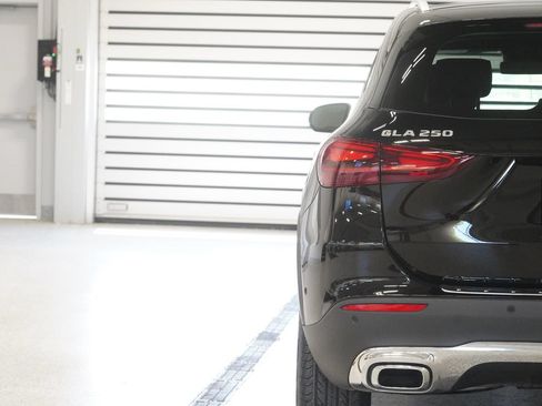 Certified 2026 Mercedes-Benz GLA 250 4MATIC image 9