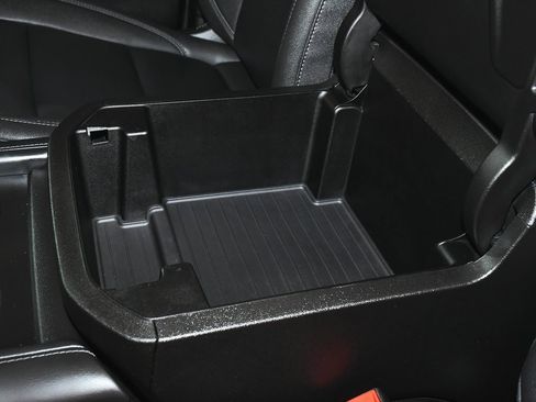 Used 2023 Chevrolet Tahoe Z71 w/ Z71 Off-Road Package image 45