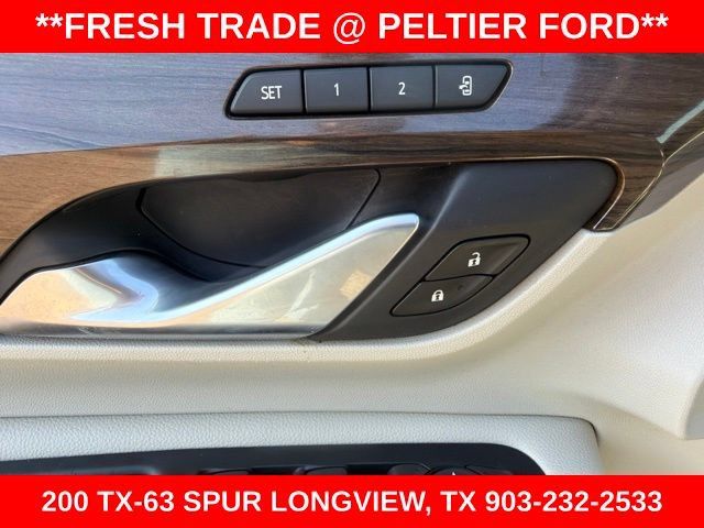 Used 2020 GMC Terrain Denali w/ Denali Premium Package FWD image 21