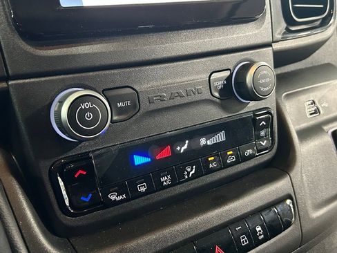Used 2023 RAM ProMaster 2500 image 40