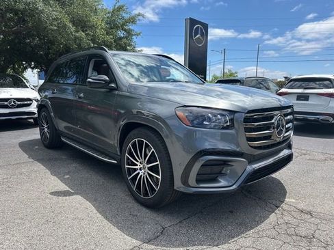 New 2026 Mercedes-Benz GLS 450 4MATIC image 47
