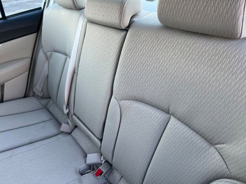 Used 2011 Subaru Legacy 2.5i image 11