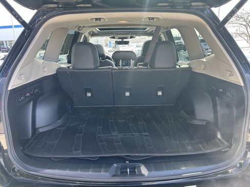 Used 2023 Subaru Forester Limited image 28