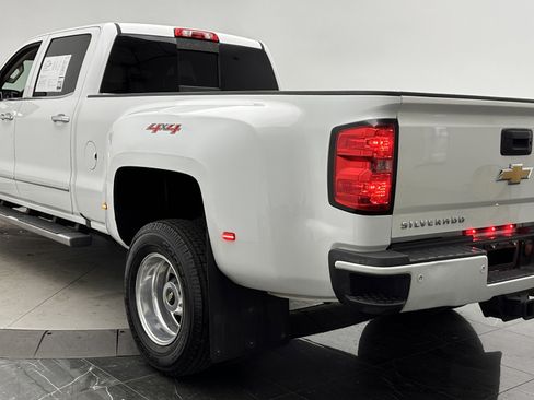 Used 2017 Chevrolet Silverado 3500 High Country w/ Duramax Plus Package image 6
