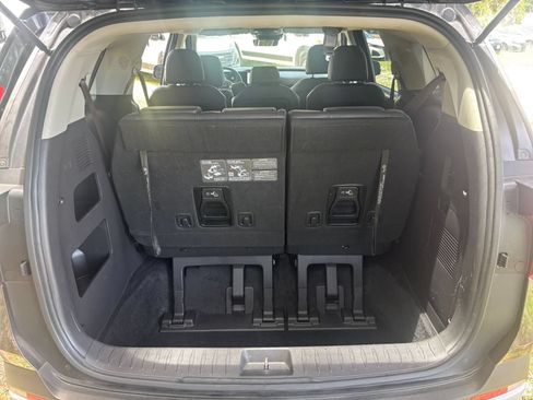 Used 2026 Kia Carnival FWD image 34