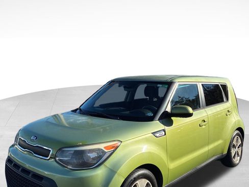 Used 2015 Kia Soul image 3