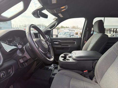Certified 2024 RAM 2500 Big Horn w/ Sport Appearance Package image 7