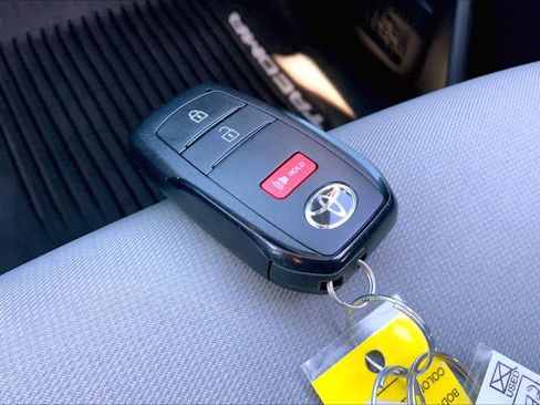 Used 2024 Toyota Tacoma SR5 image 14