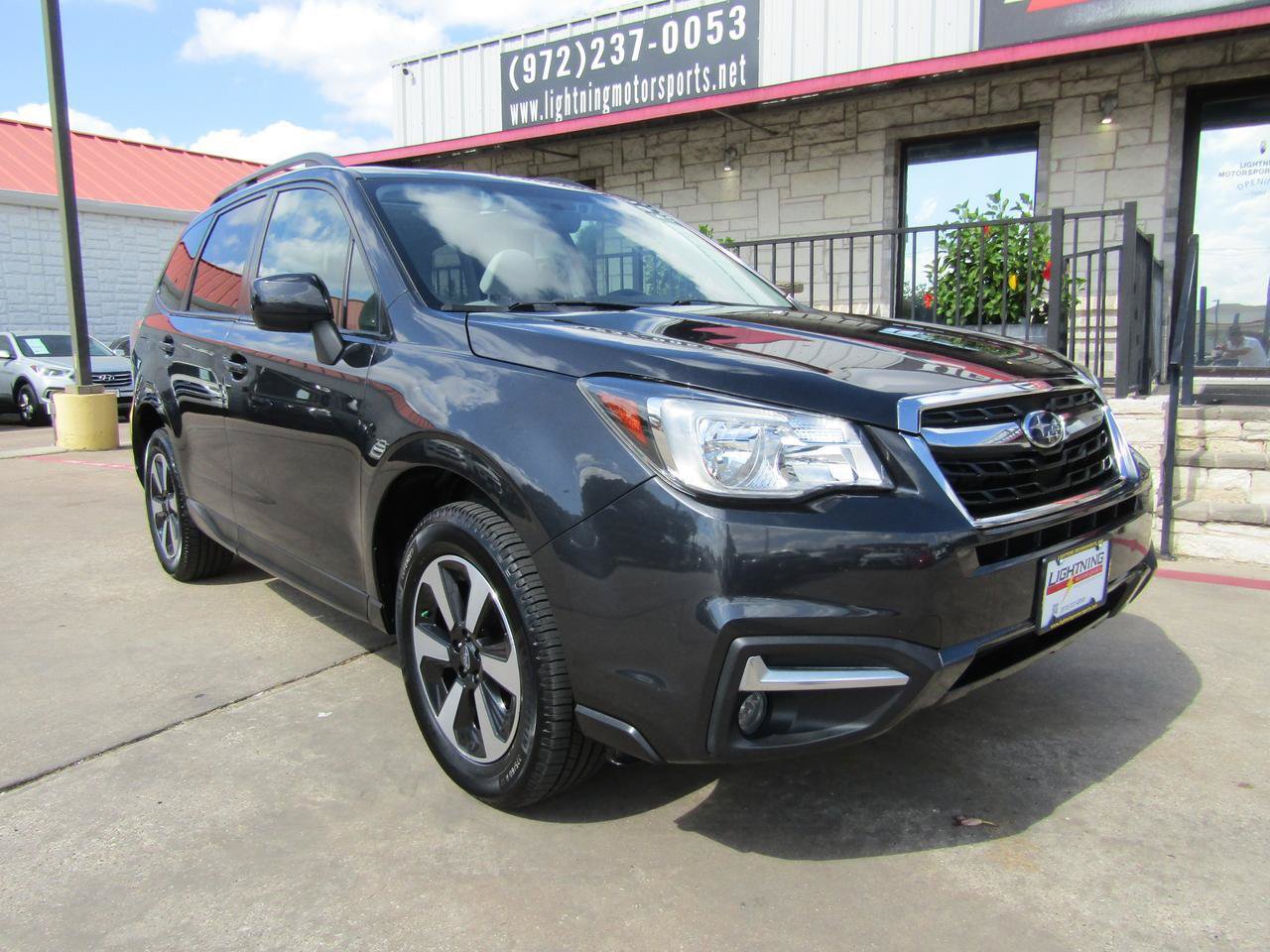 Used 2017 Subaru Forester 2.5i Premium AWD/4WD image 6