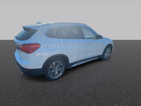 Used 2017 BMW X1 xDrive28i AWD/4WD image 9