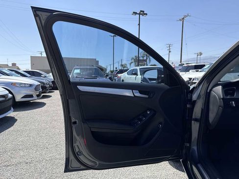 Used 2013 Audi A4 2.0T Premium w/ Convenience Pkg FWD image 6