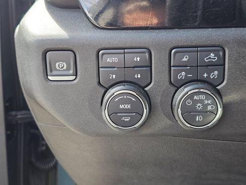 Used 2025 Chevrolet Silverado 3500 LT w/ Trail Boss Package AWD/4WD image 32