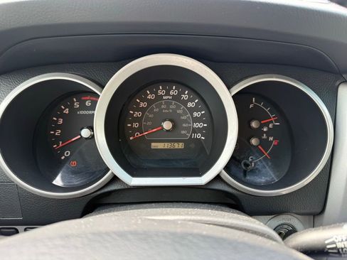 Used 2007 Toyota 4Runner SR5 image 14