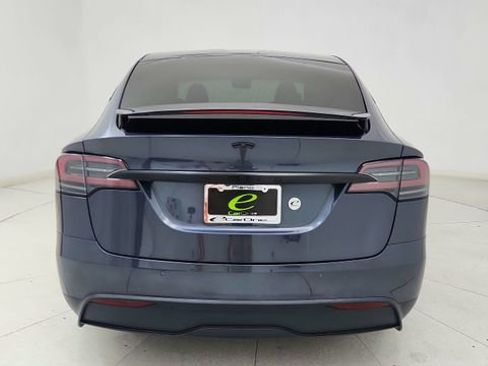 Used 2022 Tesla Model X image 5