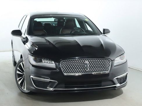 Used 2019 Lincoln MKZ Reserve image 2