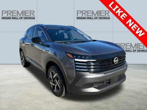 Used 2026 Nissan Kicks SV image 3