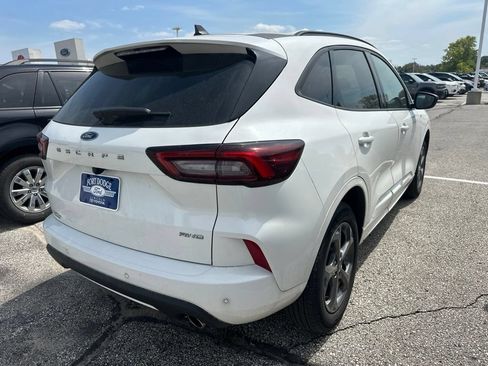 Used 2024 Ford Escape ST-Line w/ Tech Pack #1 AWD/4WD image 5
