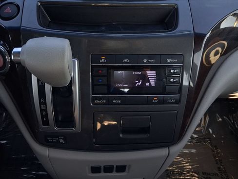 Used 2014 Nissan Quest S FWD image 14