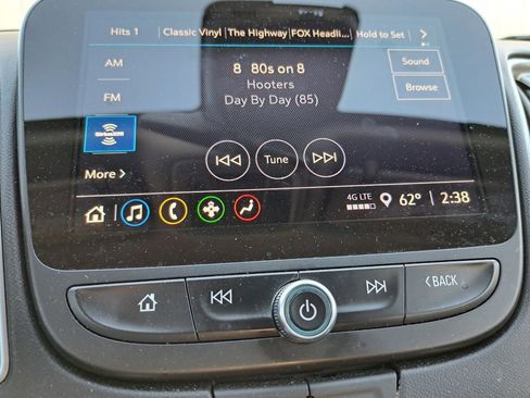 Used 2025 Chevrolet Malibu LT image 10