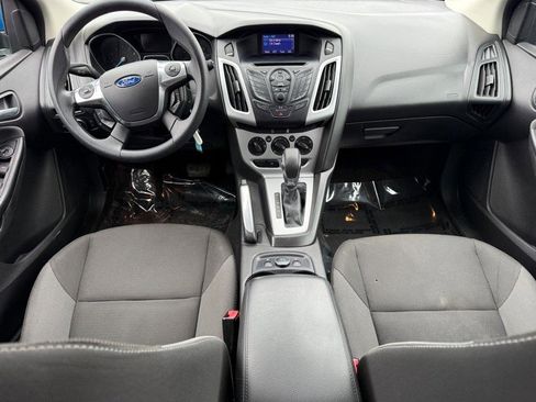 Used 2013 Ford Focus SE w/ SE Winter Pkg image 14