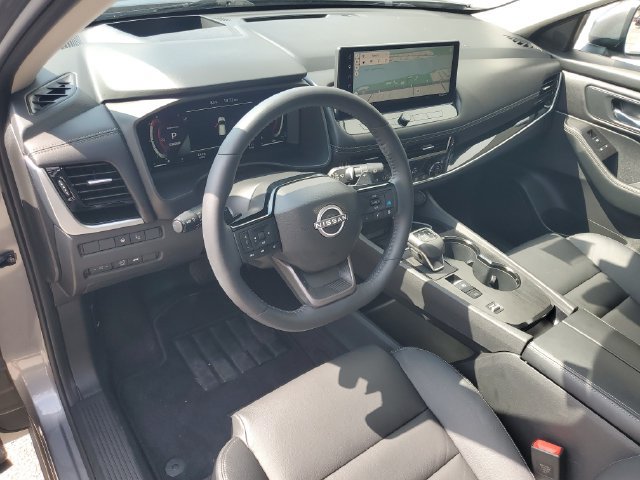 Certified 2025 Nissan Rogue SL w/ SL Premium Package FWD image 25
